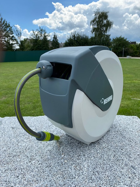 Schlauchbox inkl. 25m Schlauch 1/2 Zoll drehbar Rehau Schlauchbox inkl. 25m Schlauch 1/2 Zoll drehbar Rehau Einsatzbild